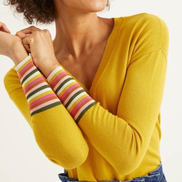 Boden Sweaters - ✨NWT✨ Boden Cassandra V Neck Sweater - Saffron